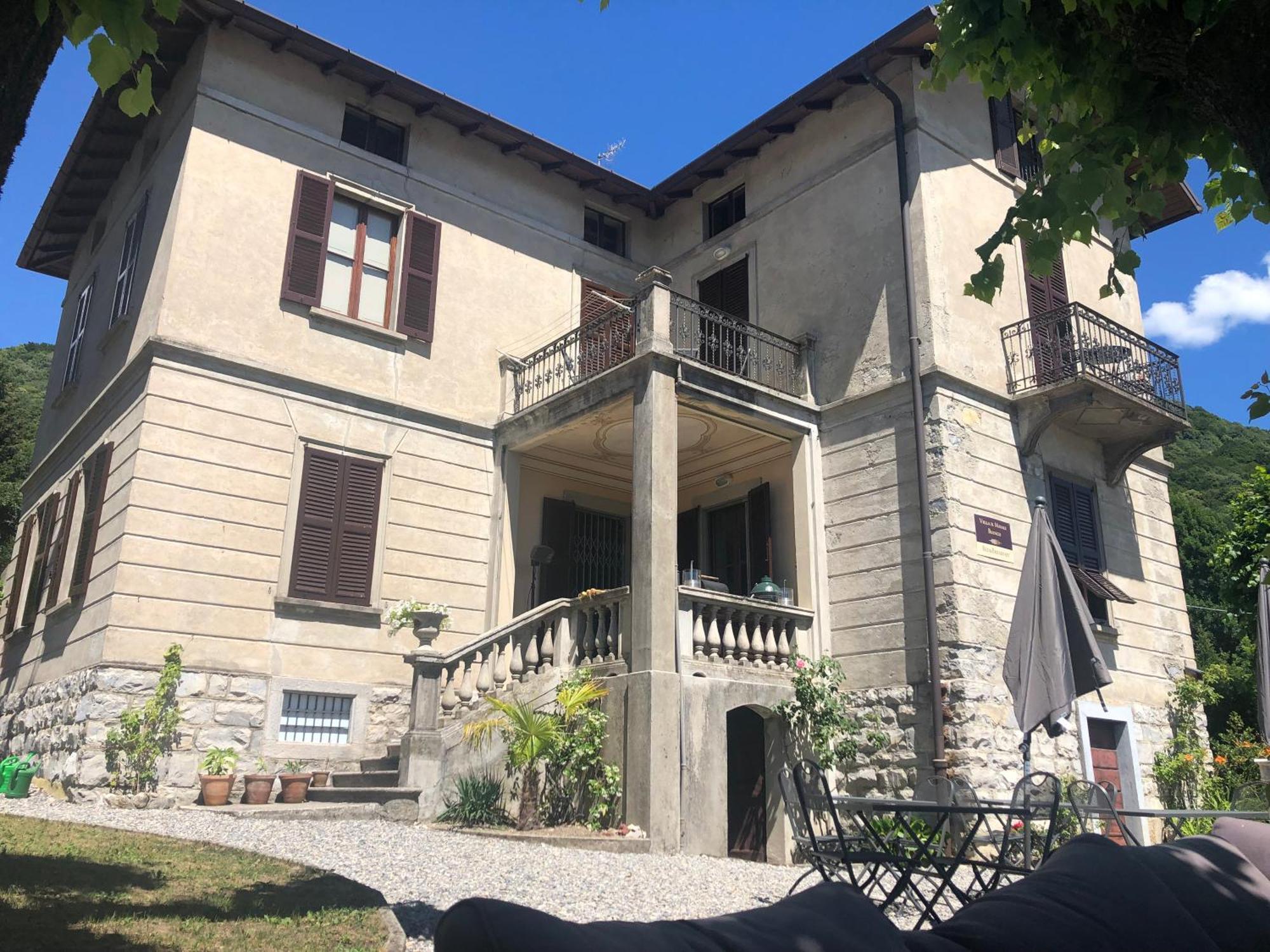 Villa Il Maiale Bianco Bed & Breakfast 산 페델레 인텔비 외부 사진