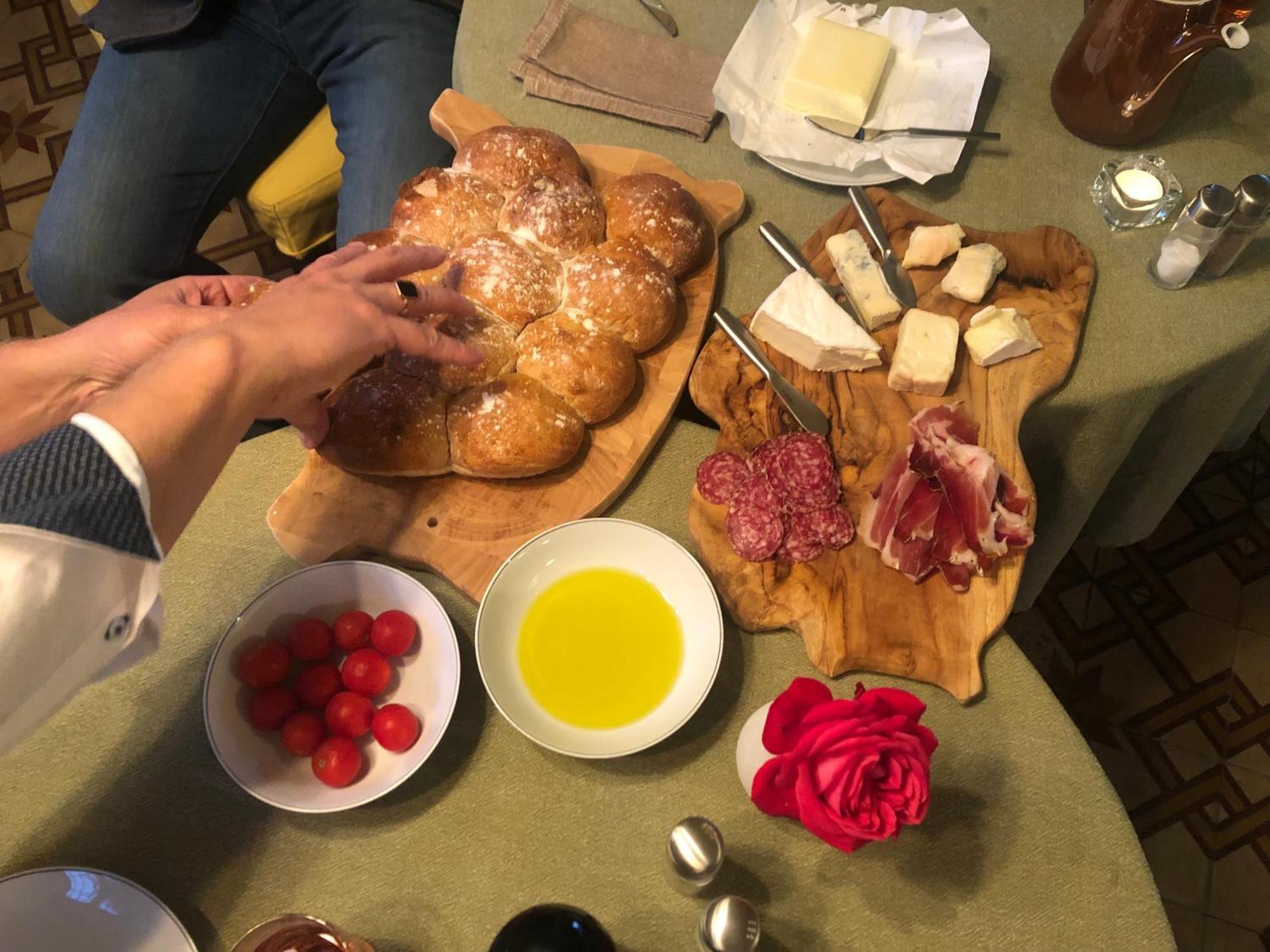 Villa Il Maiale Bianco Bed & Breakfast 산 페델레 인텔비 외부 사진