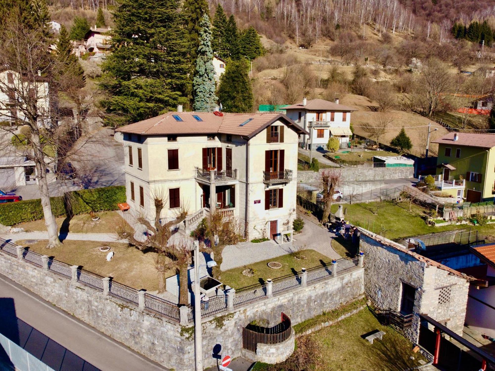 Villa Il Maiale Bianco Bed & Breakfast 산 페델레 인텔비 외부 사진